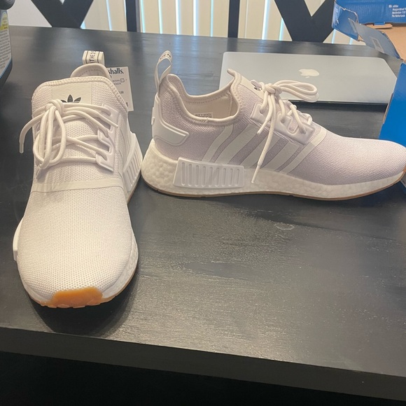 Adidas NMD_R1 Primeblue’s - Picture 2 of 5
